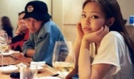 珍妮的恋情爆料视频播放,揭秘明星背后的情感纠葛